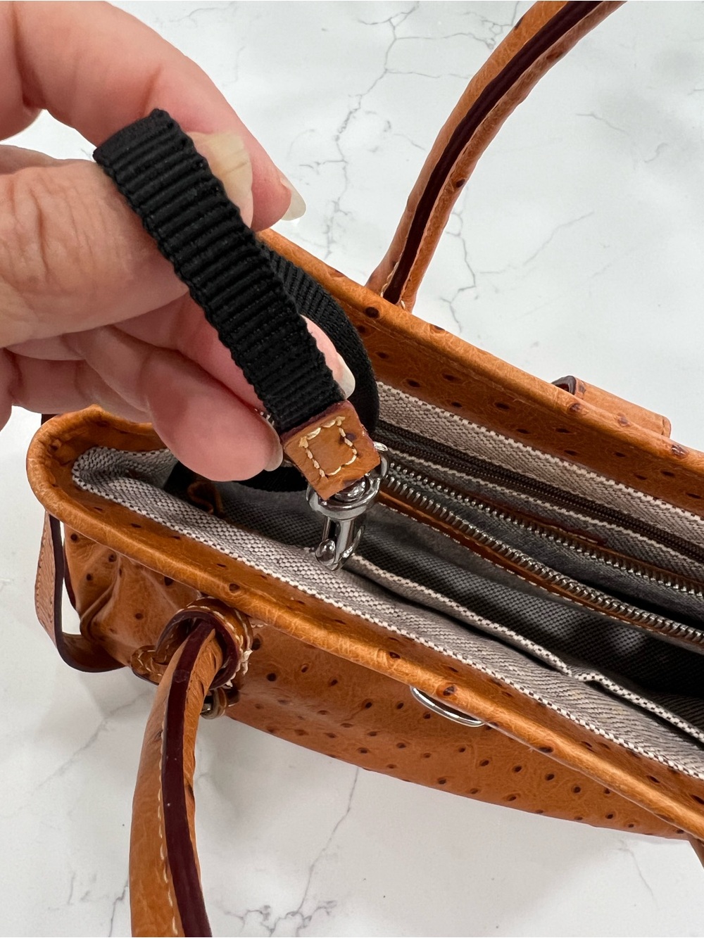 Dooney & Bourke Satchel Caramel Brown Ostrich Embossed Turn Lock Zip - Picture 8 of 9